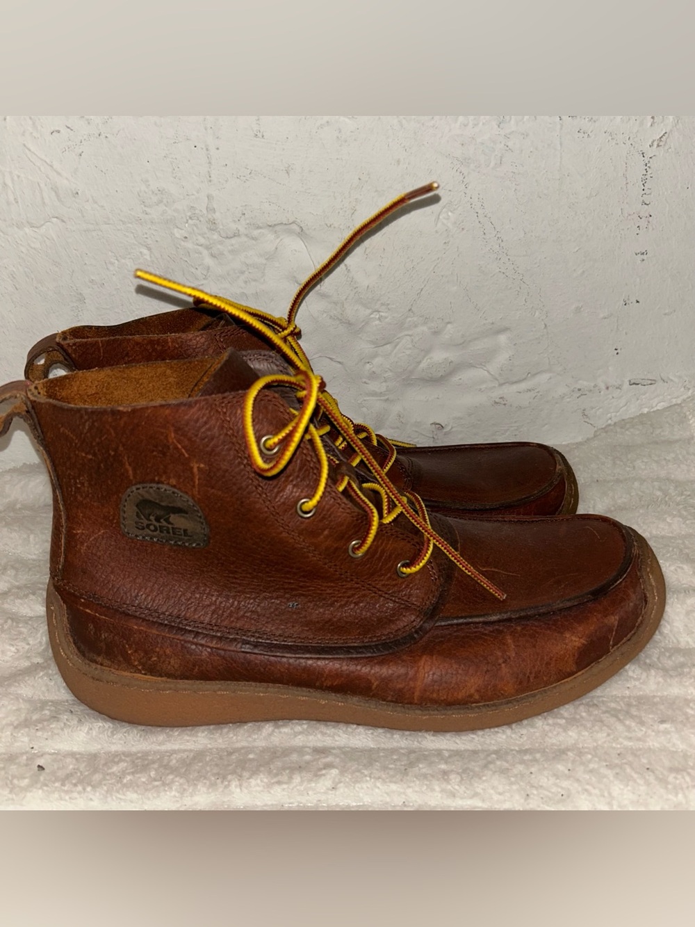 Sorel Brown Leather Chukka Boots with Yellow Laces